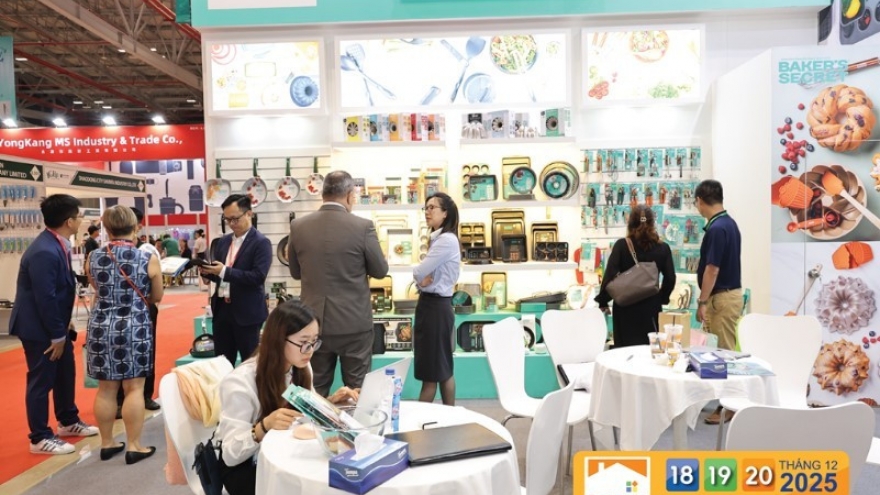 Int’l gifts, housewares expo draws over 250 enterprises
